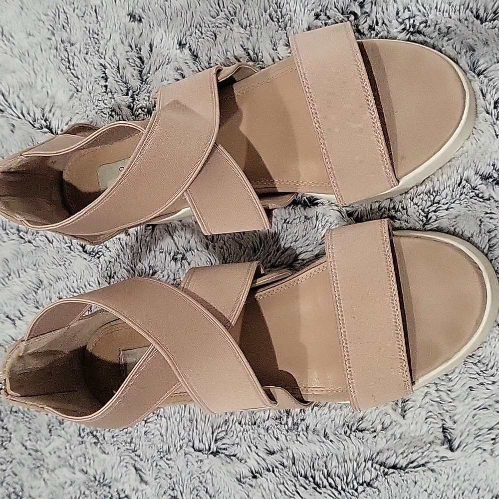 Like new sandals